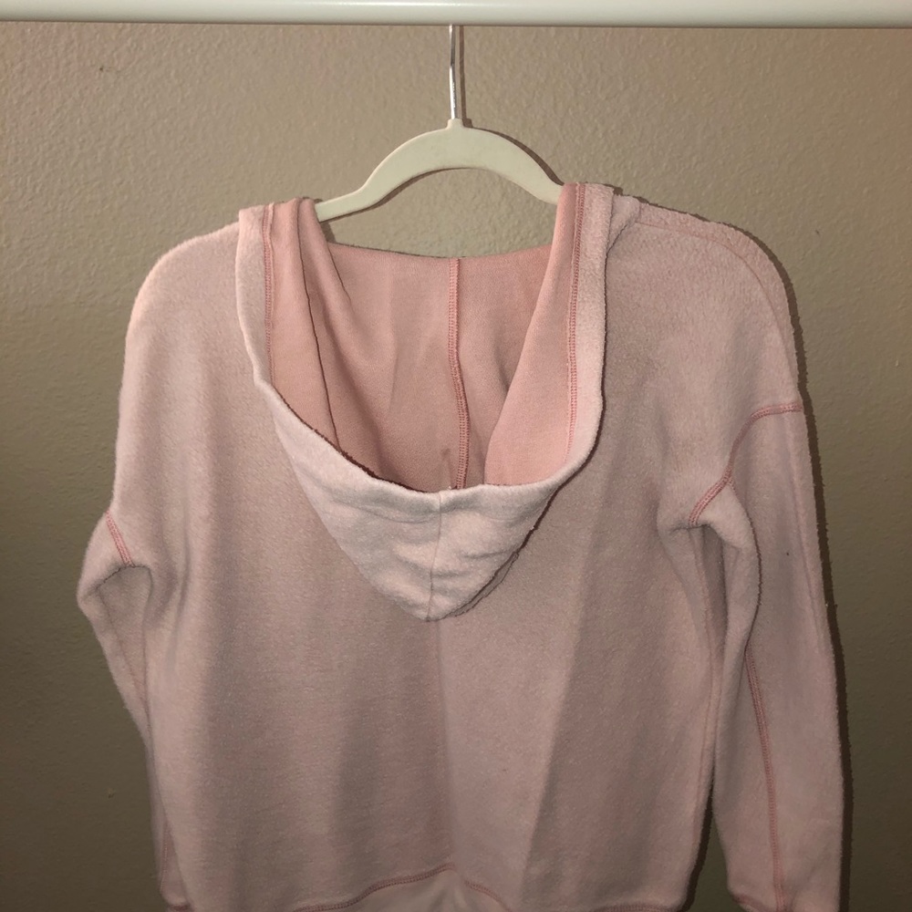 Pink sweater - Picture 2 of 2